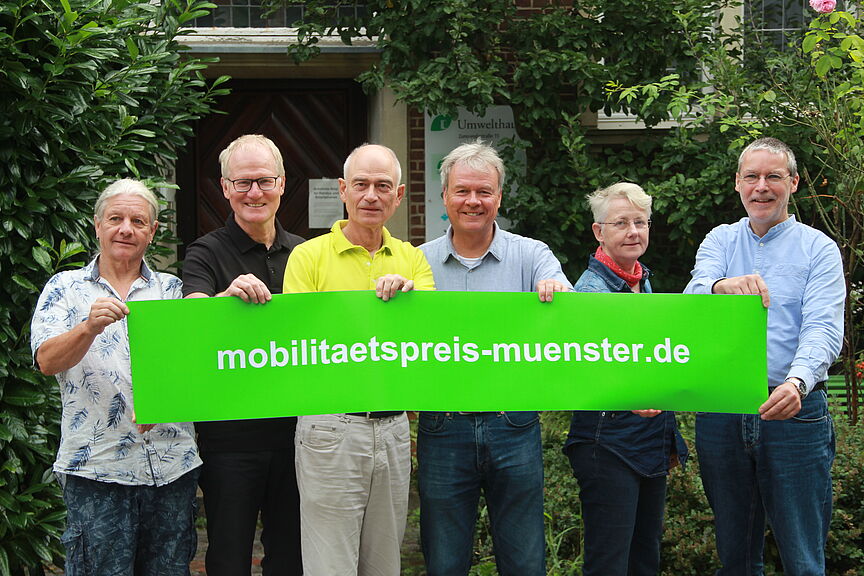 v.l.: ADFC: Lux van der Zee, Hans-Günter Ockenfels, VCD: Patrik Werner, Thomas Lins, FUSS: Ute Zerfowski, Thorsten Knölke Mobilitätspreis Münster 2023